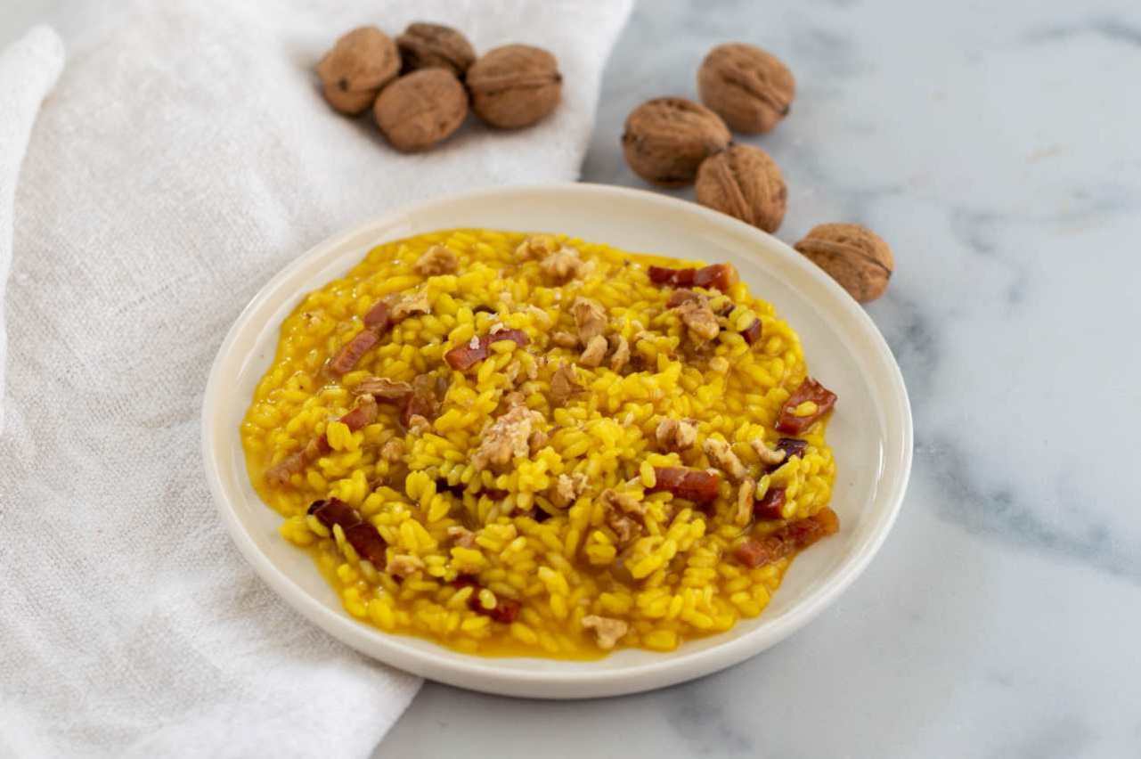 Risotto noci, speck e zafferano