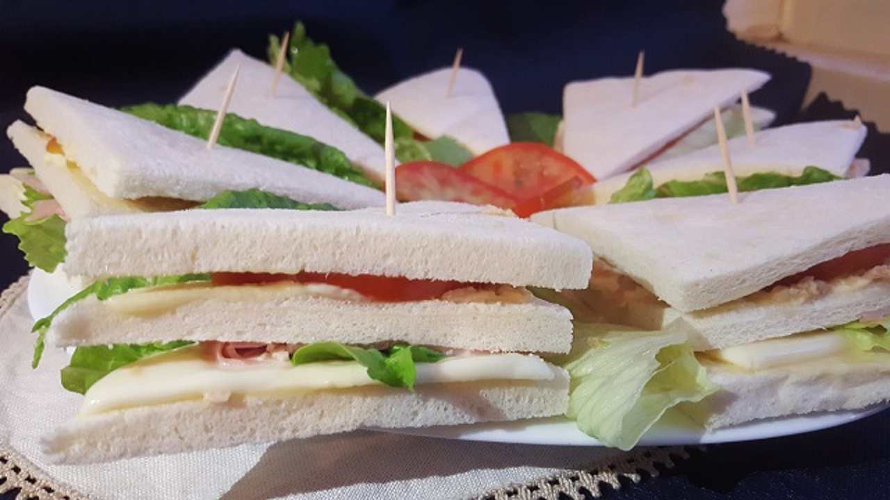 Calorie Tramezzino Tonno Pomodoro E Maionese