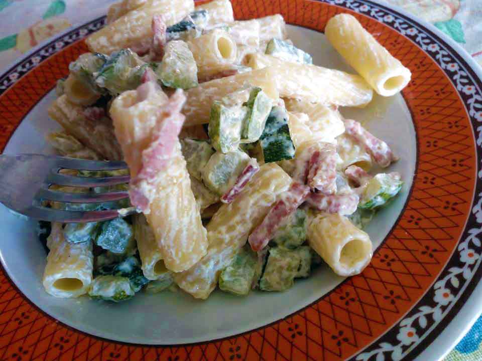 pasta zucchine e speck