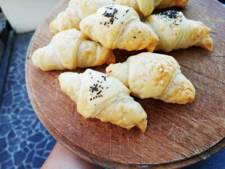 Cornetti di pasta sfoglia veloci
