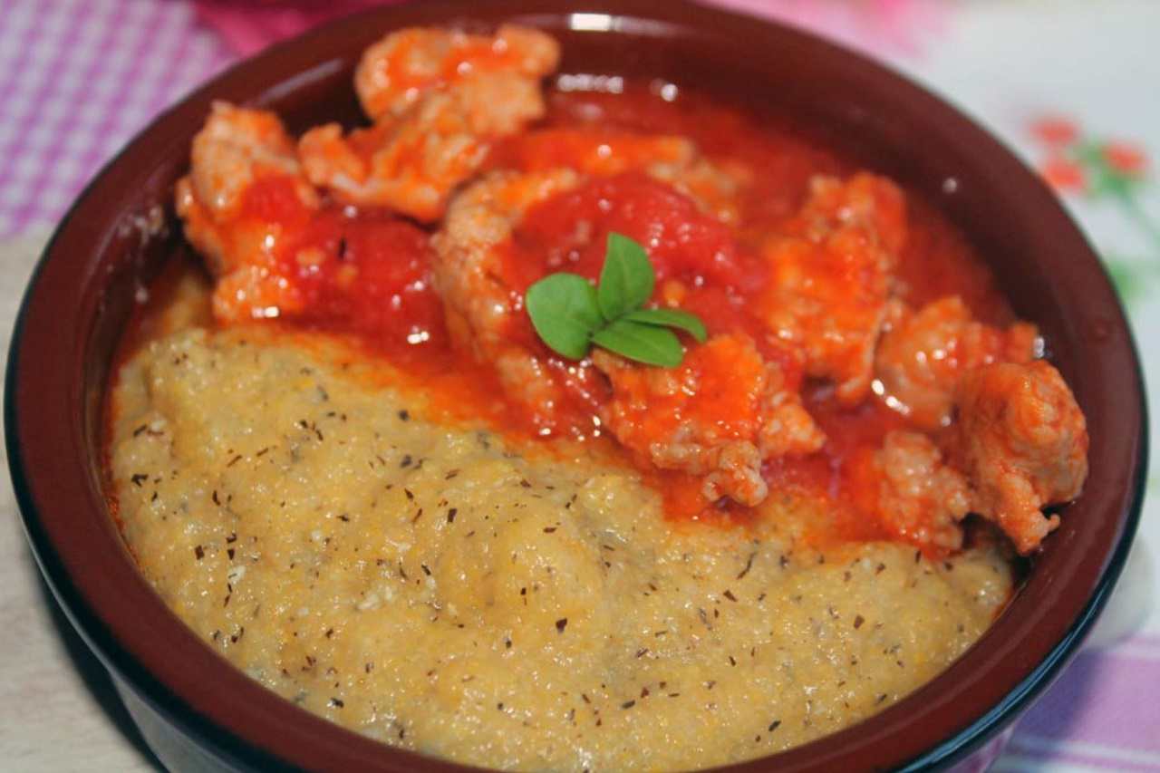 polenta e salsiccia