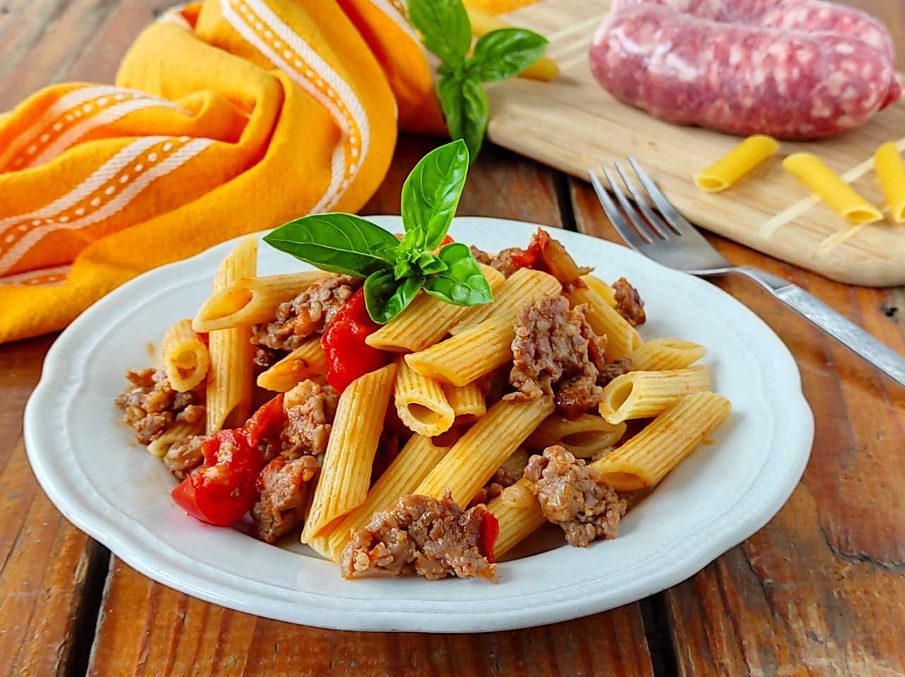 Pasta con salsiccia