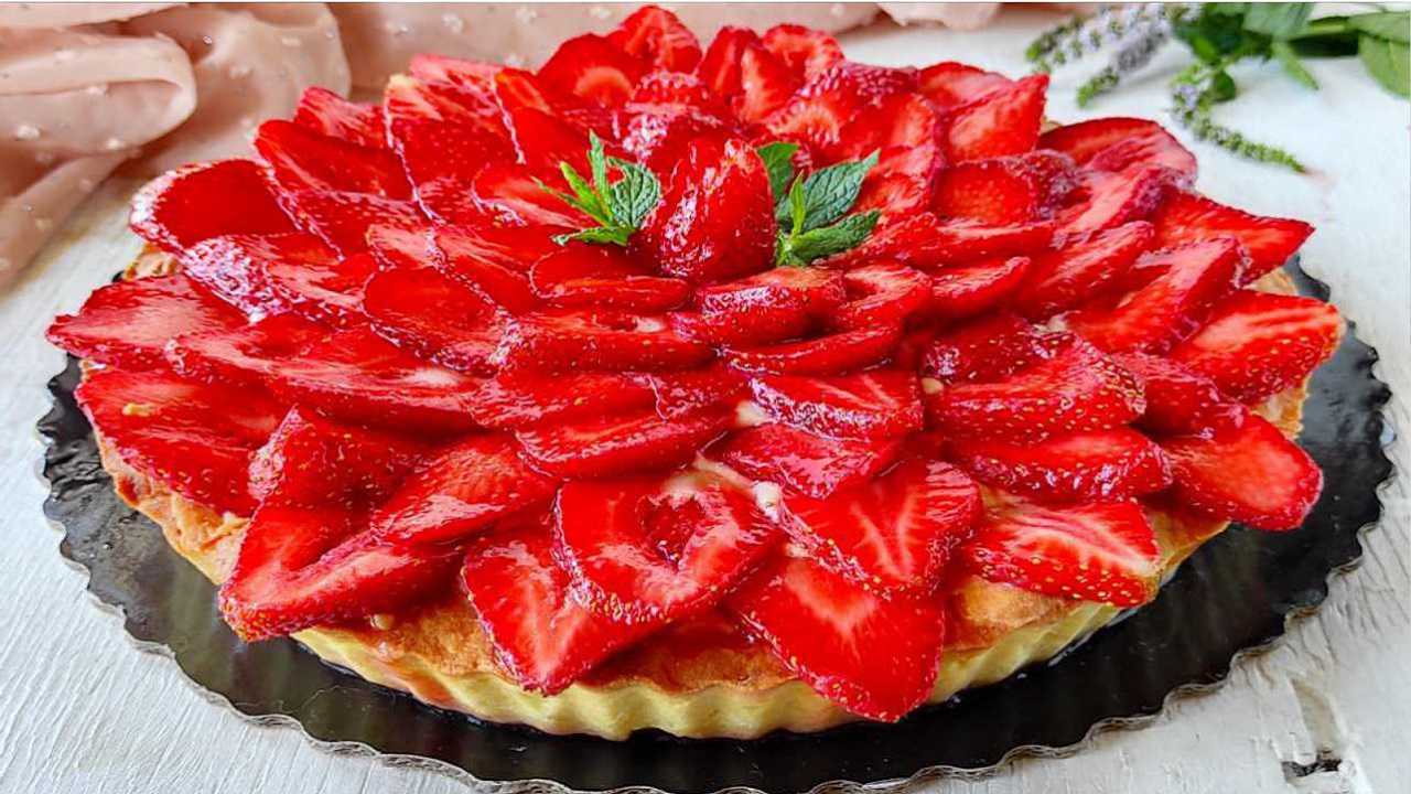 Crostata di crema e fragole