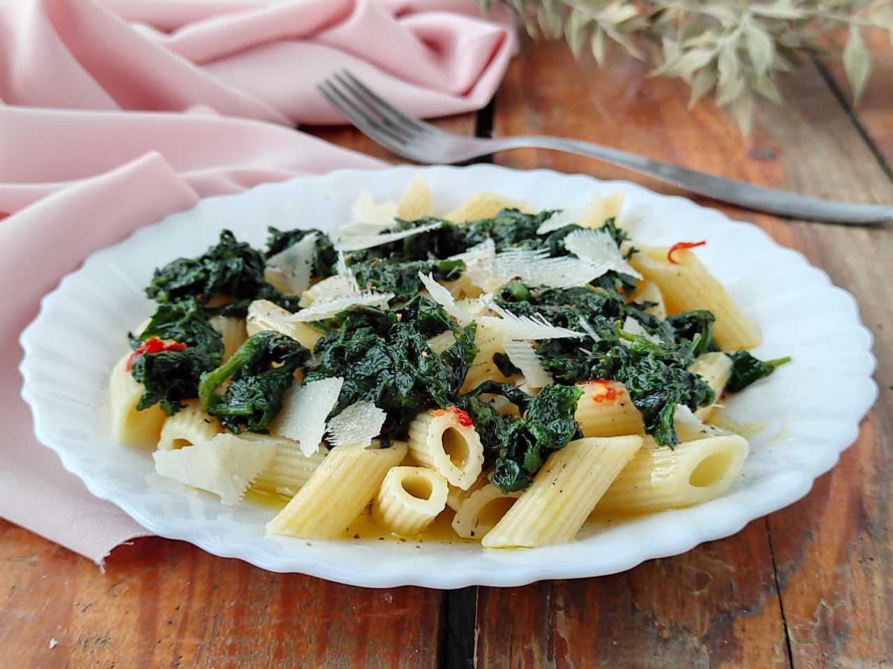 pasta con spinaci ricetta