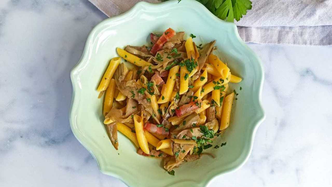 Pasta carciofi e pancetta