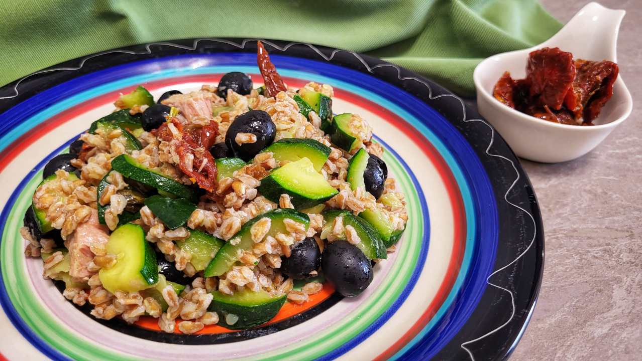 insalata di farro ricetta