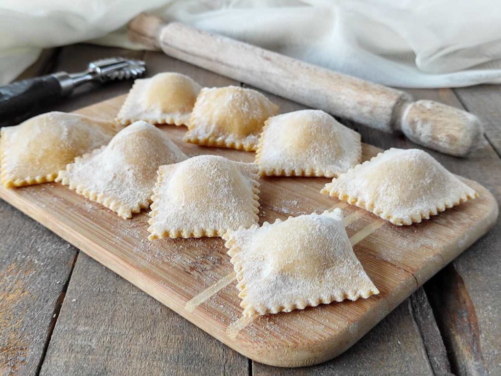 Ravioli ripieni di patate e speck BurroFuso