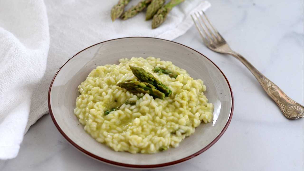 Risotto agli asparagi ricetta