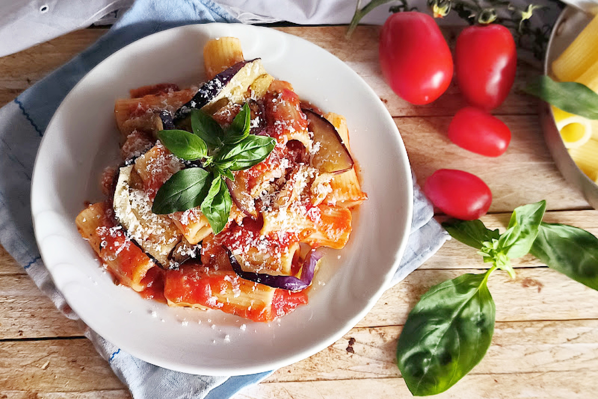 piatto di pasta alla norma