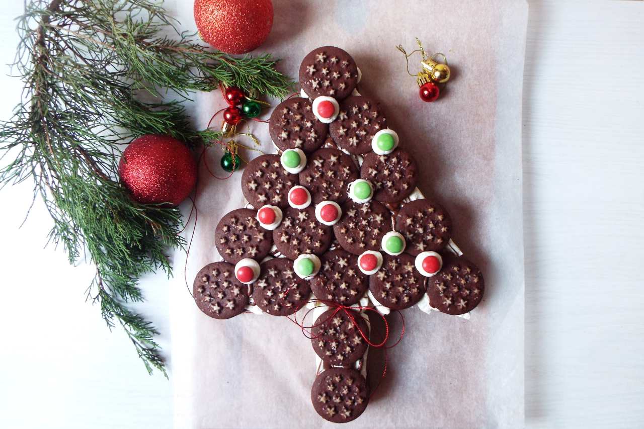 Albero di Natale con biscotti ricetta